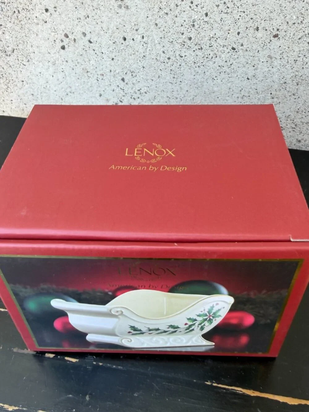 NIB VINTAGE LENOX HOLIDAY ARCHIVE SLEIGH DISH W/ HOLLY BERRIES 5.7